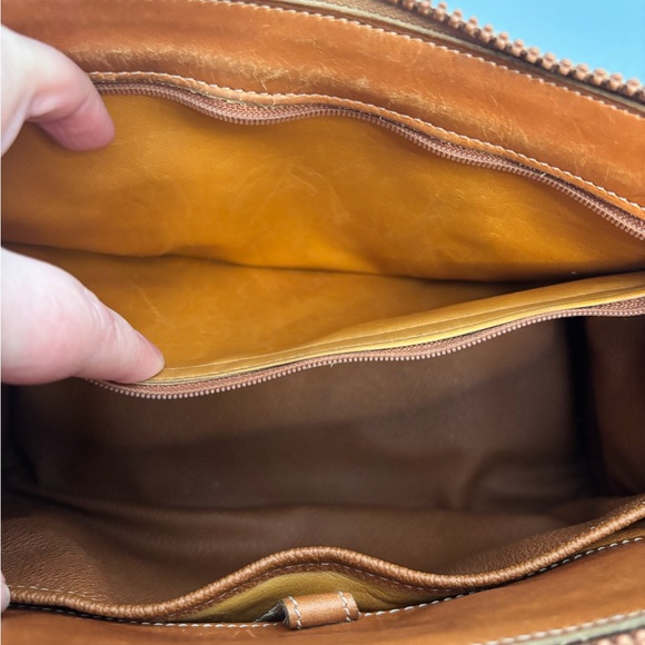 VINTAGE Dooney & Bourke All Weather Leather Handle Bag Black Brown With FLAWS - Picture 8 of 13